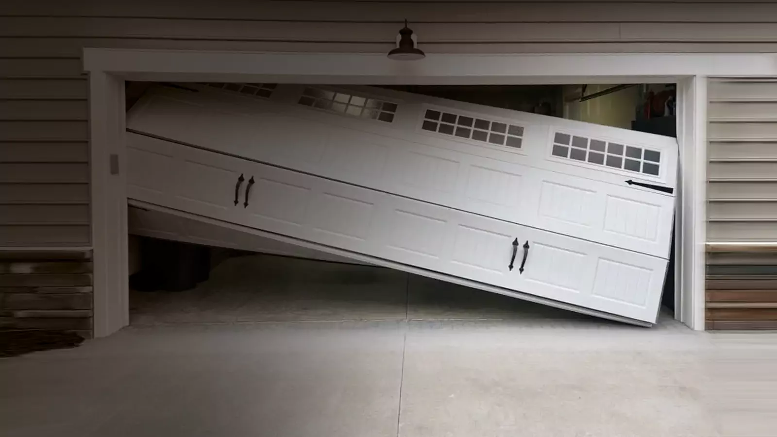 Fix broken garage doors background
